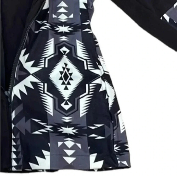 Crazy Train Thick Knit Full Zip Mock Neck Jacket-Black/Cream Aztec Print XS - Picture 8 of 11